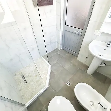 Appartement Garsoniere 1080 Durrës